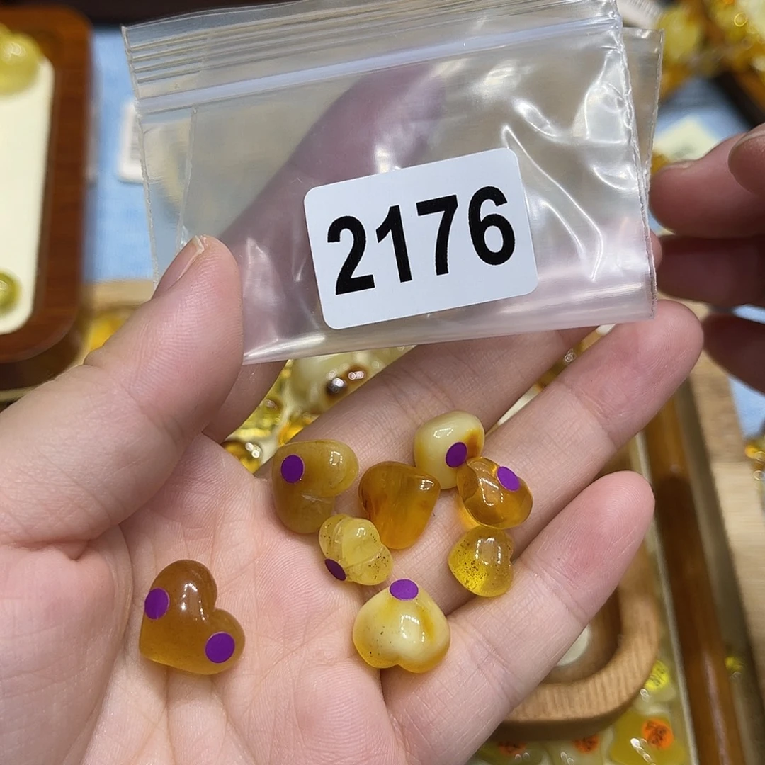 琥珀未镶嵌珠宝奇石