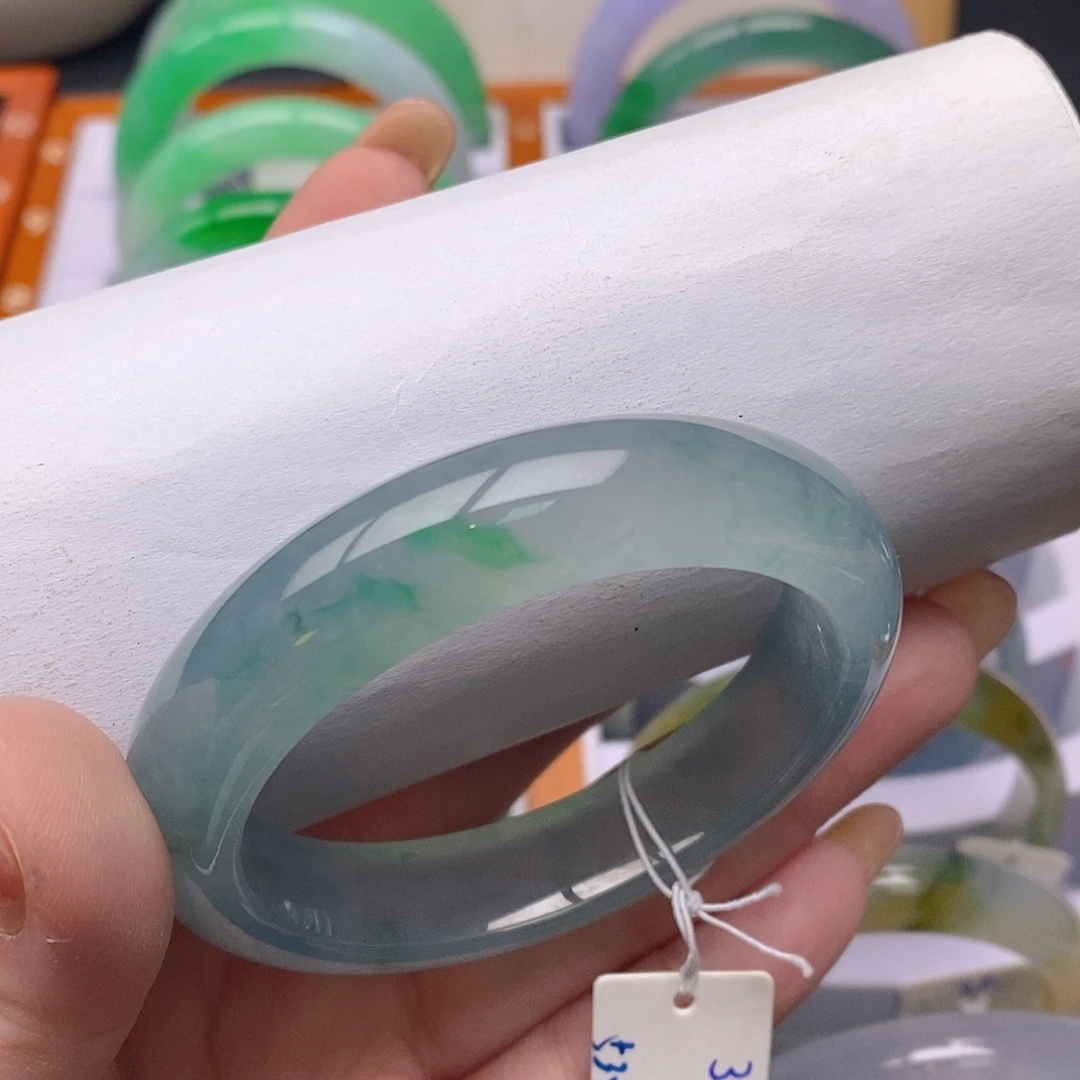 翡翠未镶嵌手镯53