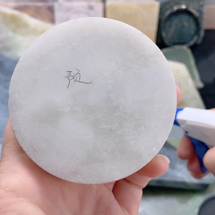 ****光和田玉未镶嵌手镯定制