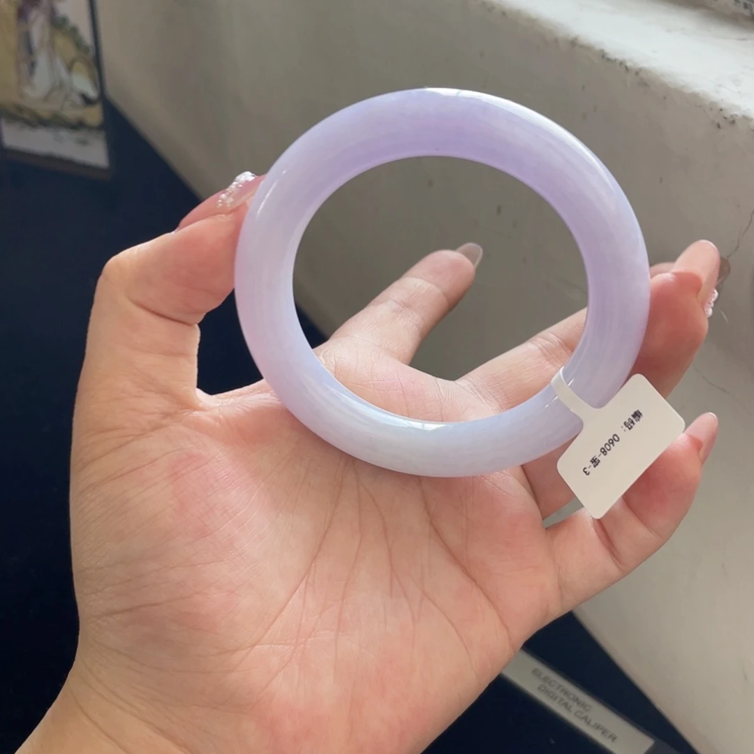 翡翠手镯未镶嵌翡翠手镯