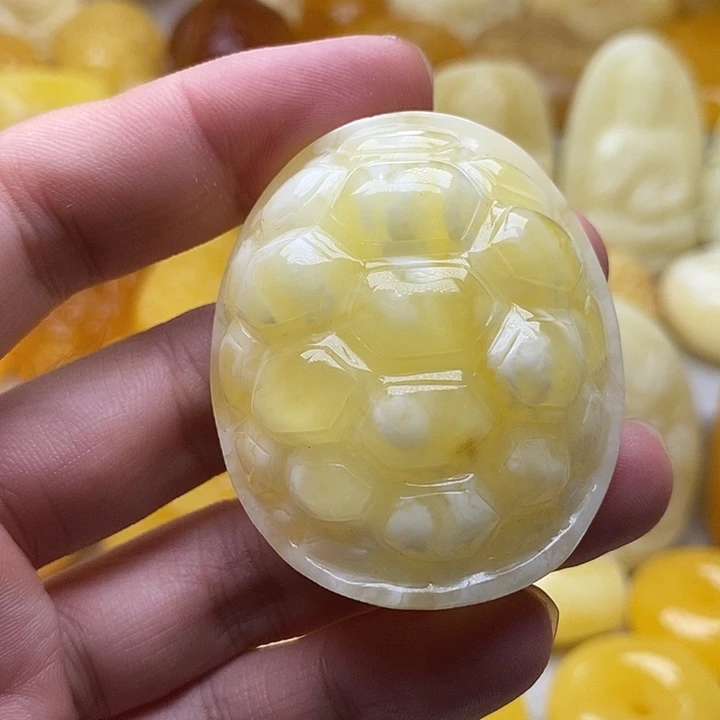 琥珀颈饰未镶嵌琥珀蜜蜡吊坠