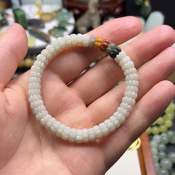 和田玉未镶嵌手链