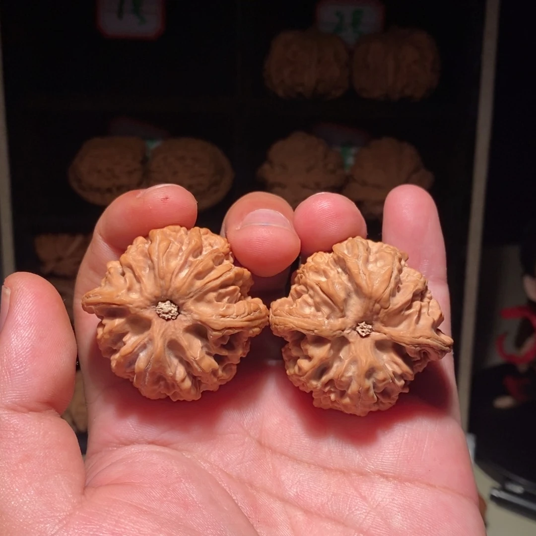 ***文玩核桃吊坠42苹果@