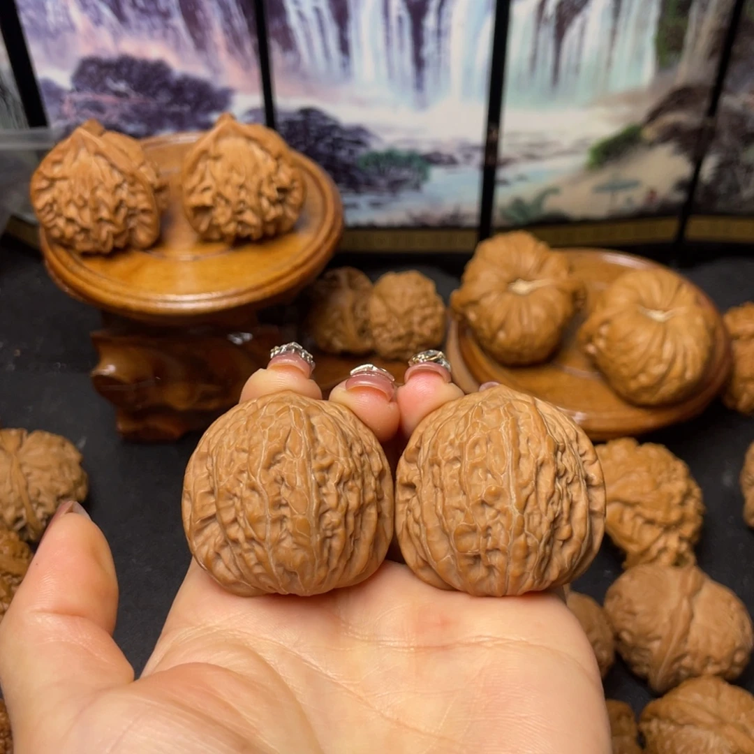 文玩核桃把件38全品铁锤