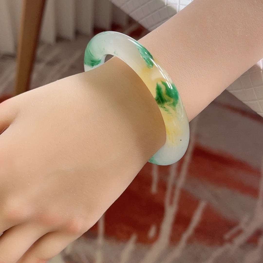 石英质玉未镶嵌手镯