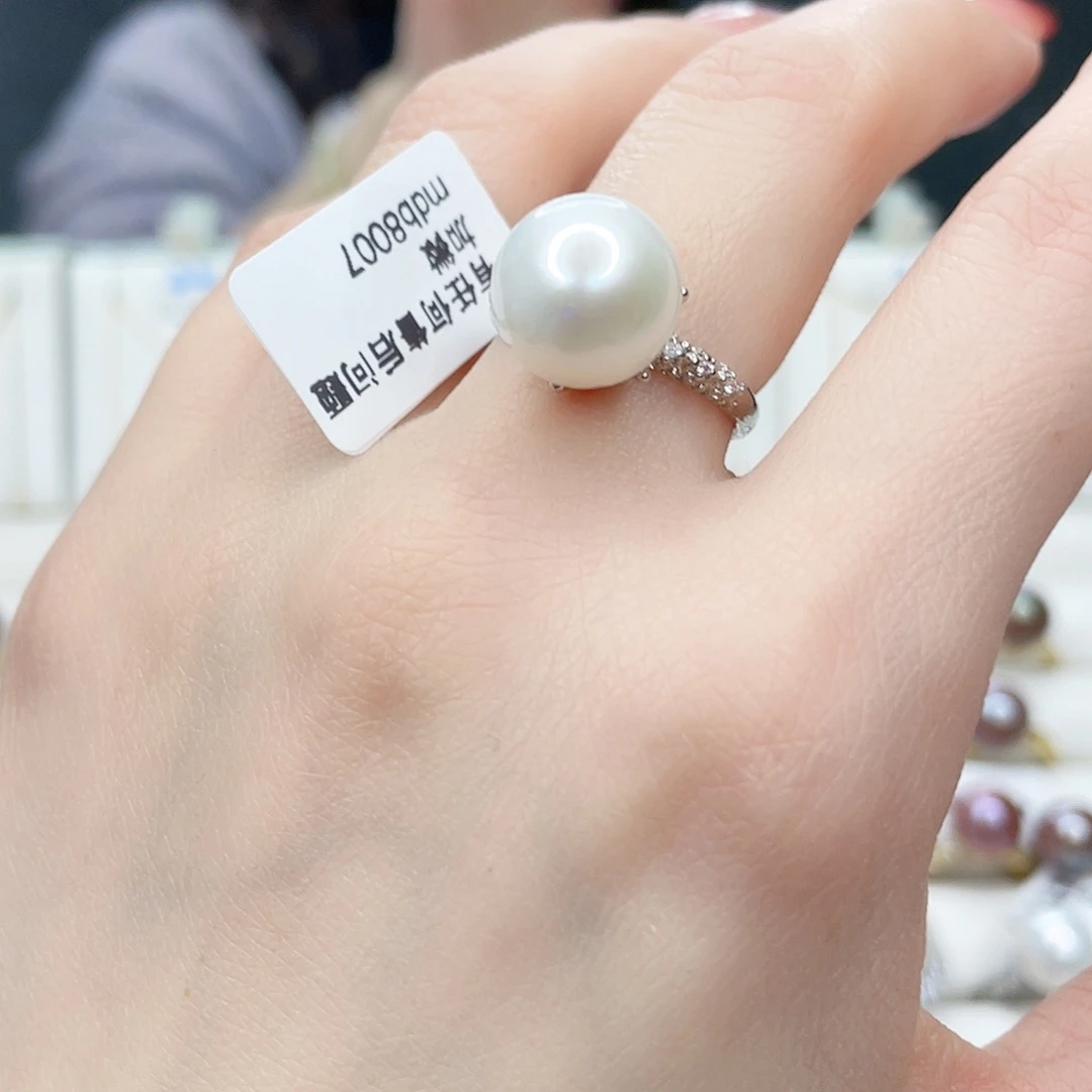 淡水珍珠颈饰未镶嵌