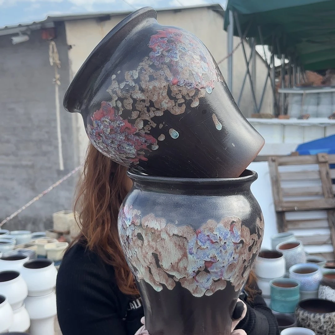 口径18高度22两个油画鱼尾