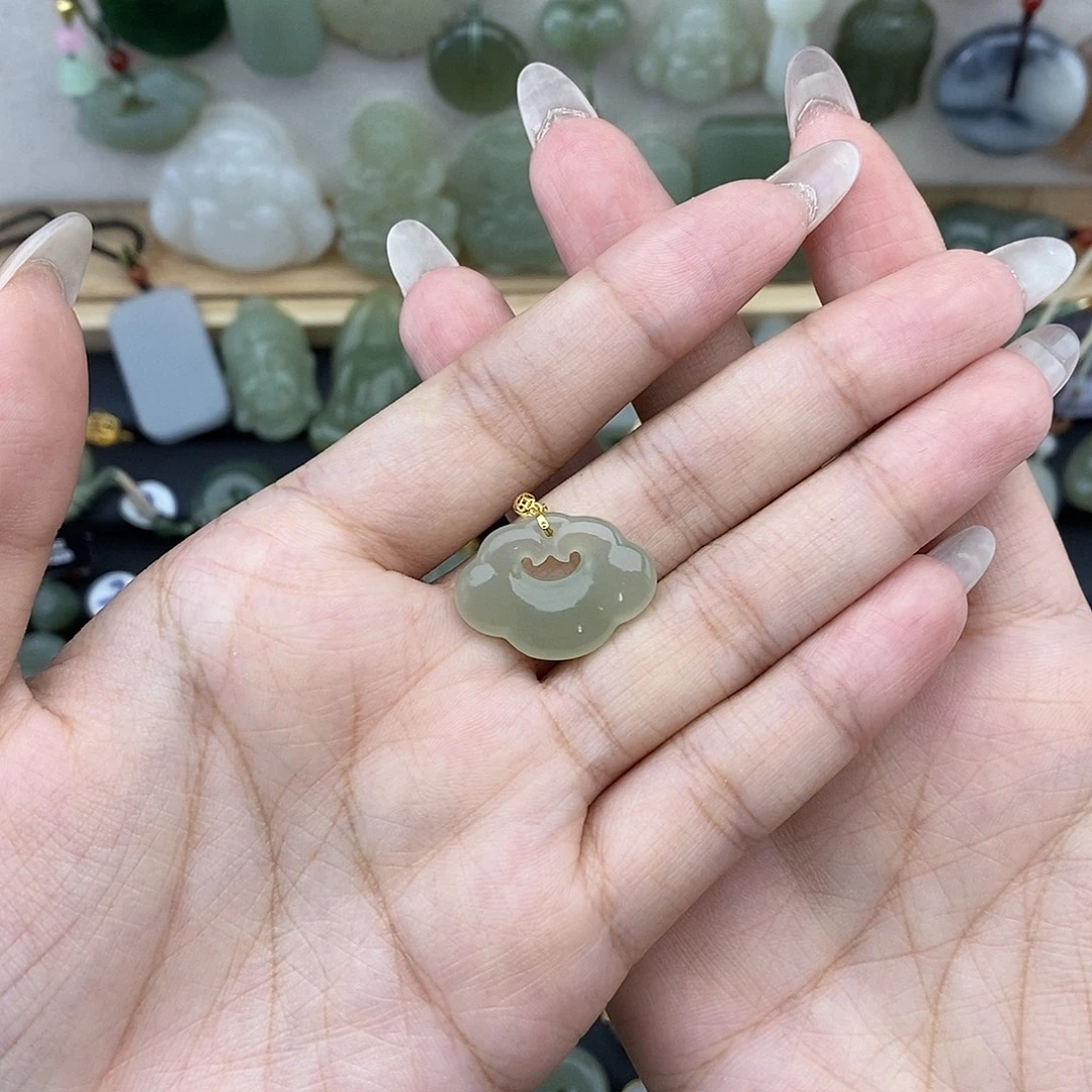 吊坠(不含链)18K金镶嵌和田玉