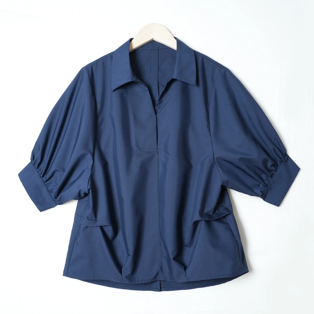 春夏季新款女士短袖衬衫百搭翻领宽松纯色时尚衬衣设计感上衣