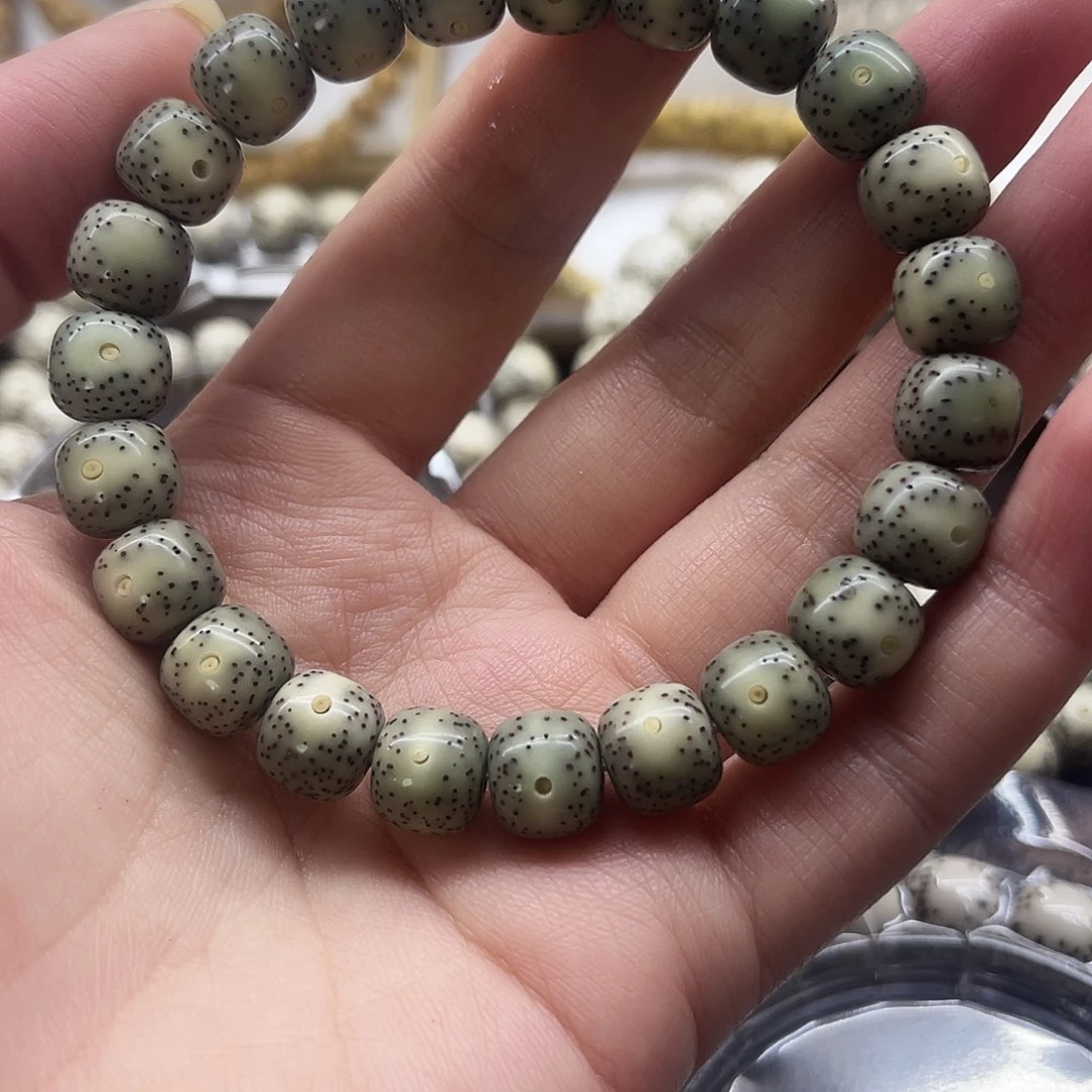 吊坠星月菩提9.5通体留白单圈