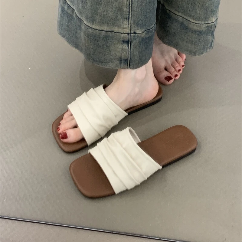 巨舒服一字凉拖鞋2025夏季韩版绝美简约褶皱露趾度假沙滩平底凉鞋