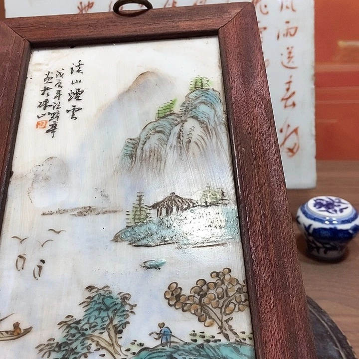 摆件陶瓷工艺美术品的东西