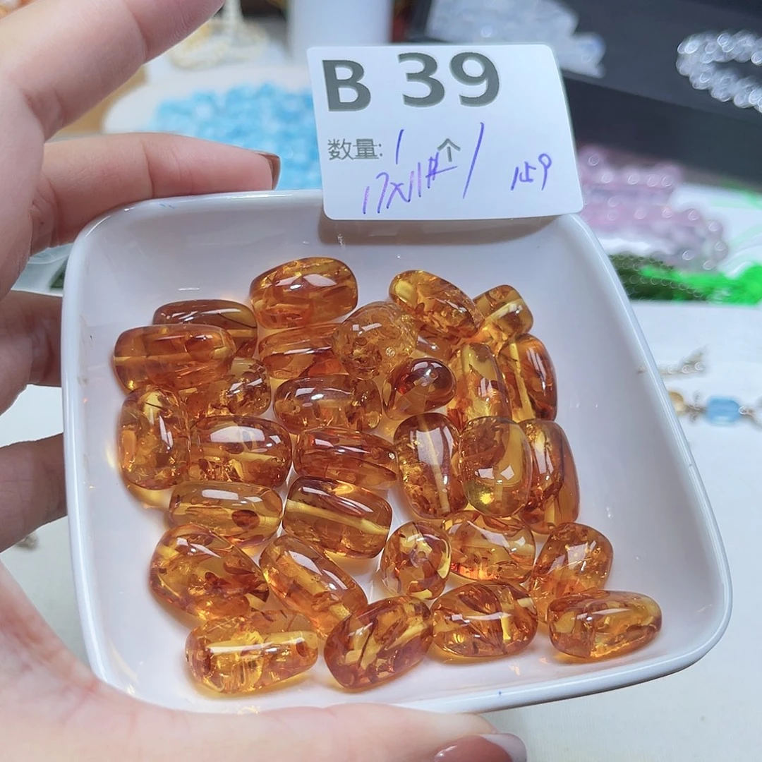 琥珀未镶嵌珠宝奇石B39。
