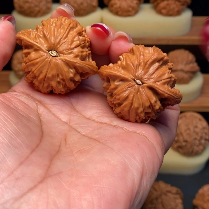 吊坠文玩核桃41全品红皮山地磨