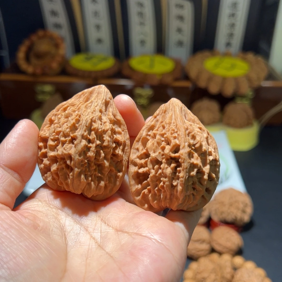 专***肥把件文玩核桃苍山鸡心
