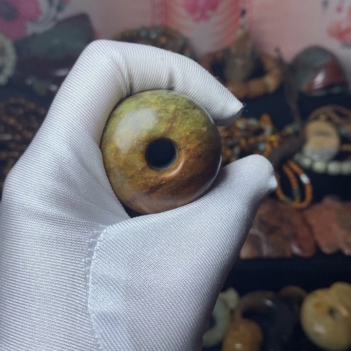 岫岩河磨玉（透闪石质玉）未镶嵌把件