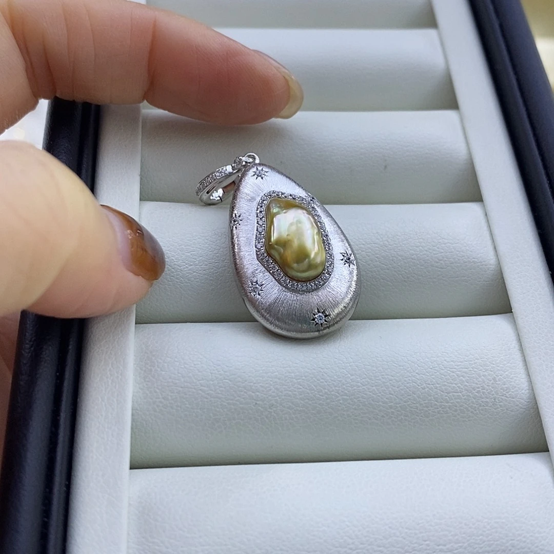 露***海水珍珠颈饰银S925镶嵌