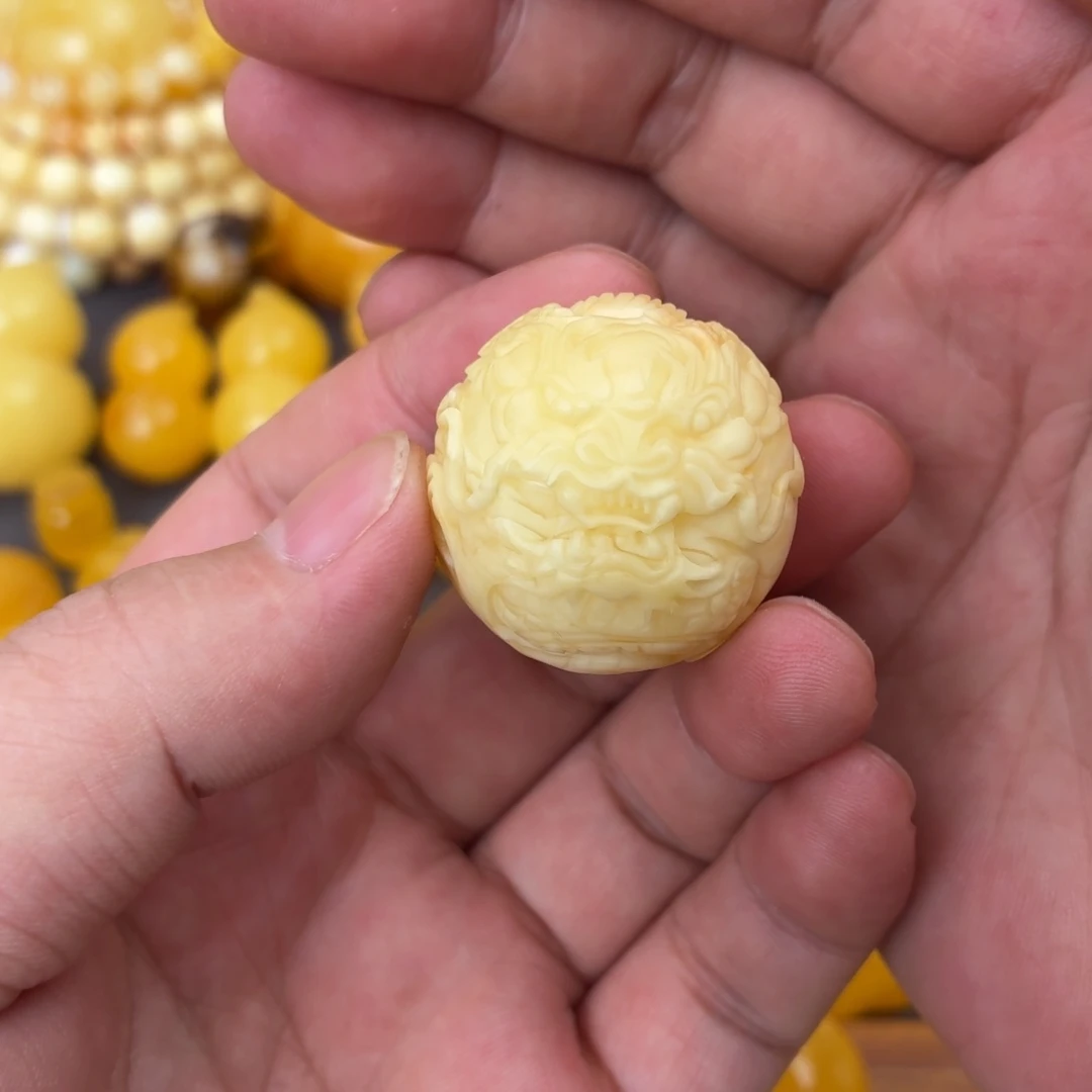 未镶嵌吊坠(不含链)蜜蜡