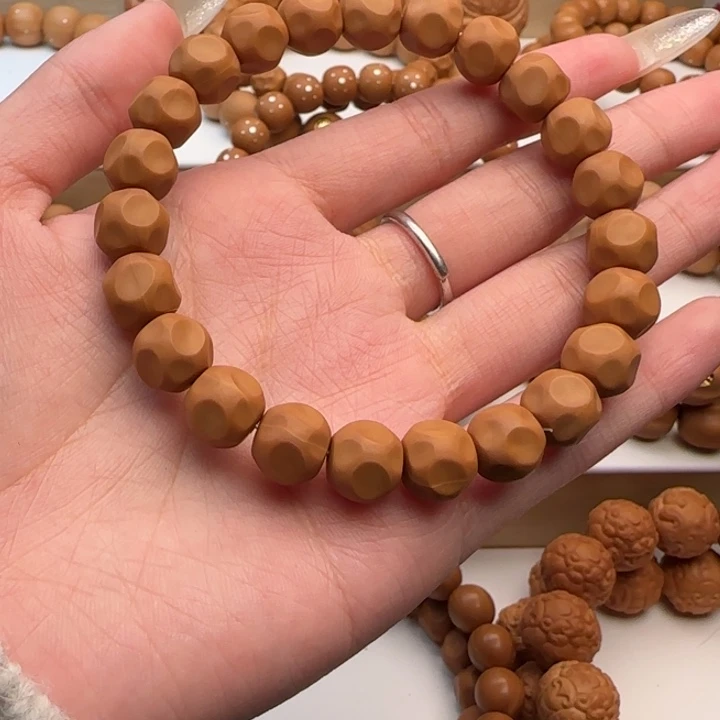 *****猴头核桃吊坠全品毕业级小奶酪9+