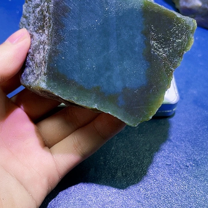 未镶嵌和田玉（糖玉）珠宝半成品