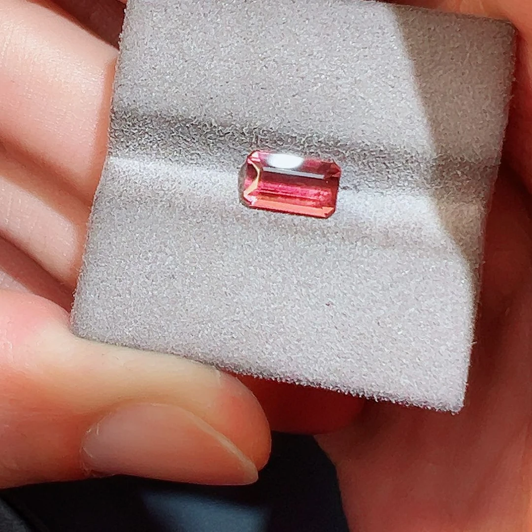 碧玺裸石未镶嵌晴*?1.42克拉天然日落色碧玺