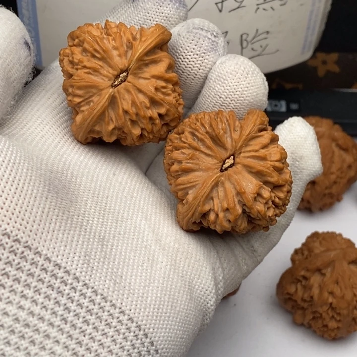 那***天把件文玩核桃南疆石42