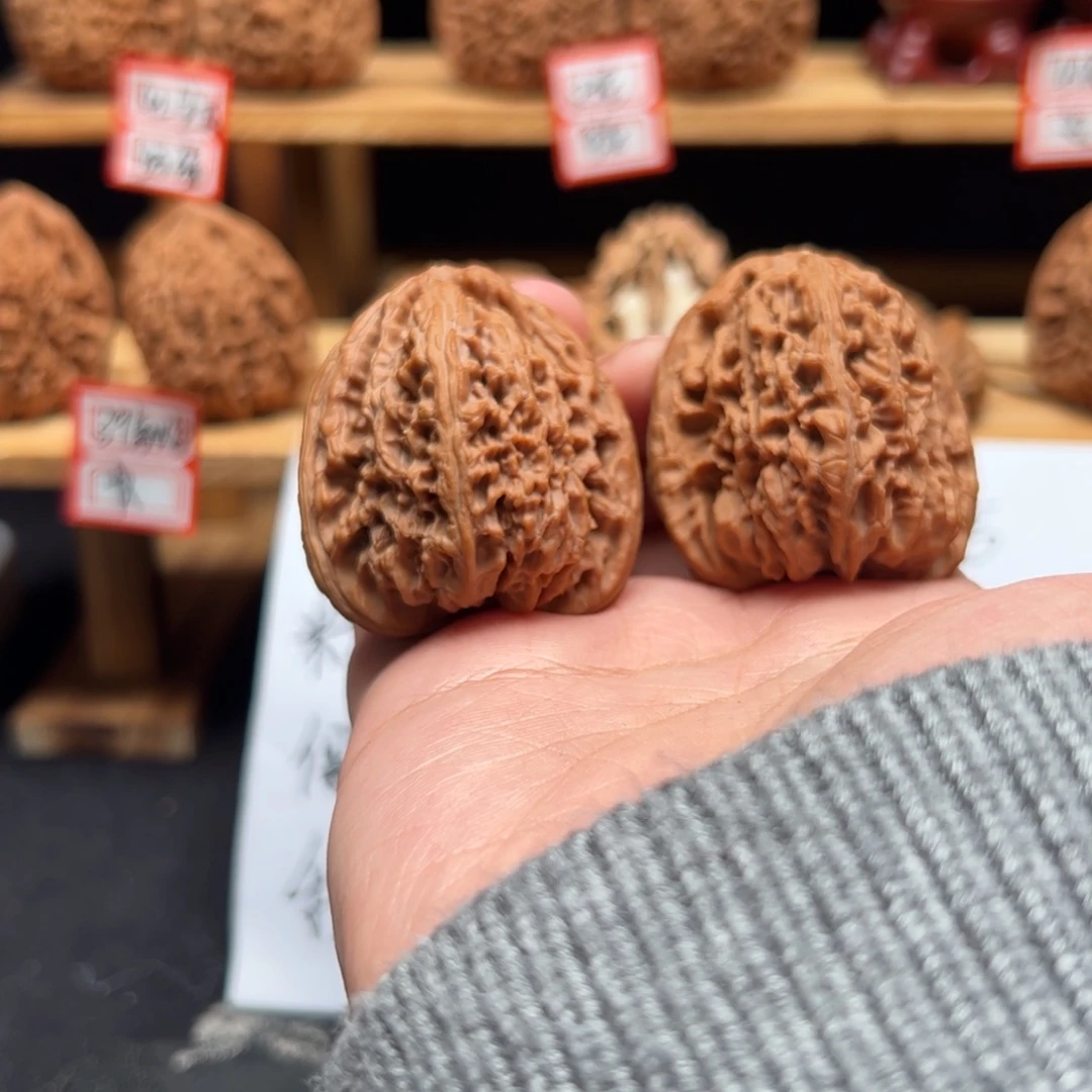 范***喵文玩核桃吊坠南疆