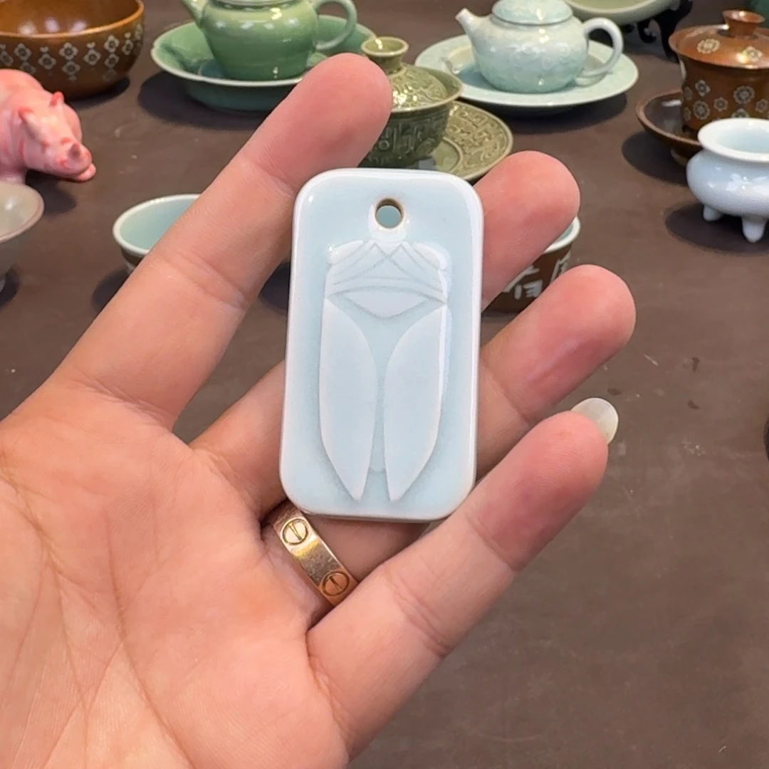 杯龙泉青瓷茶具微瑕