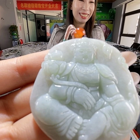项圈未镶嵌翡翠一个