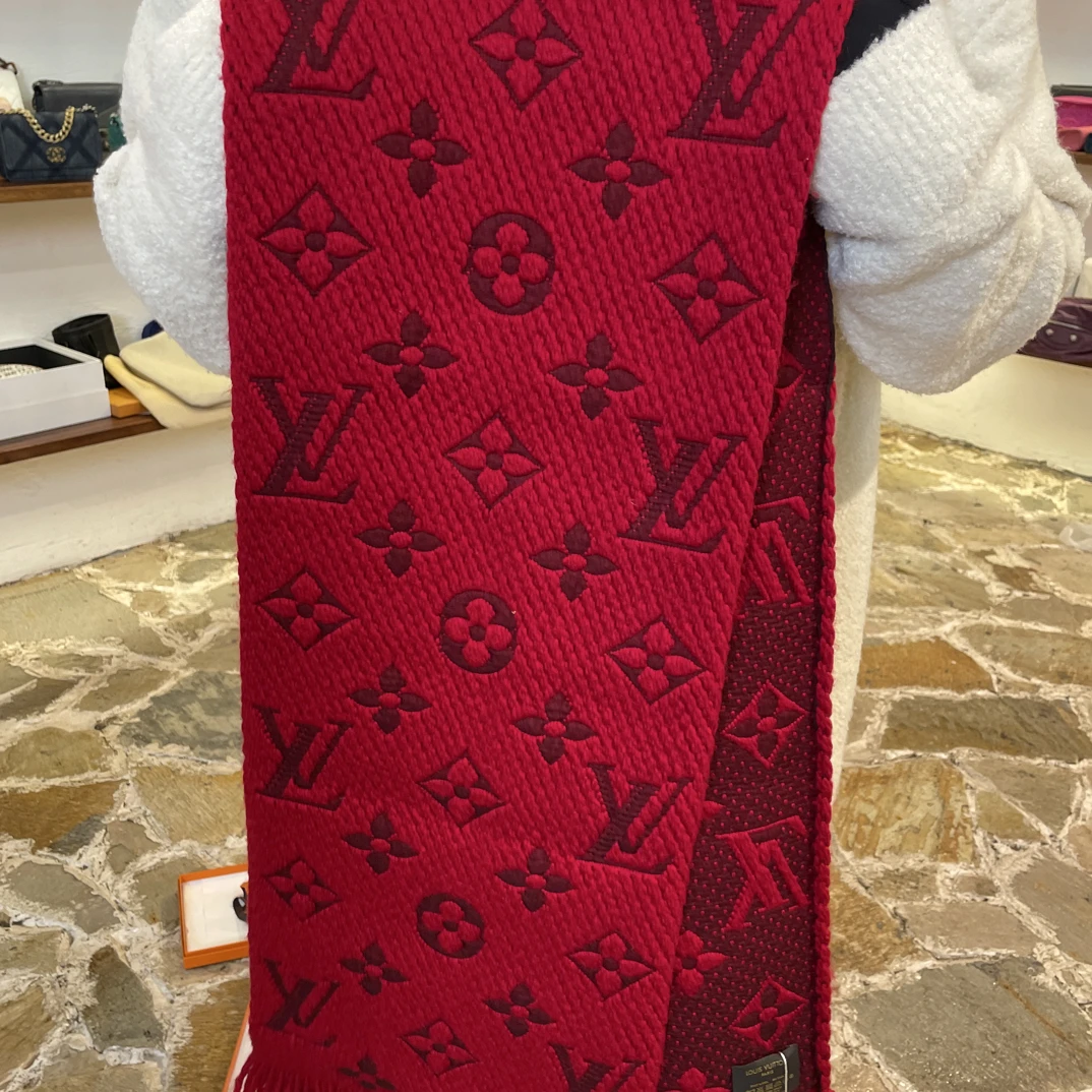 95新 LouisVuitton/路易威登 夏七中古/红色围巾