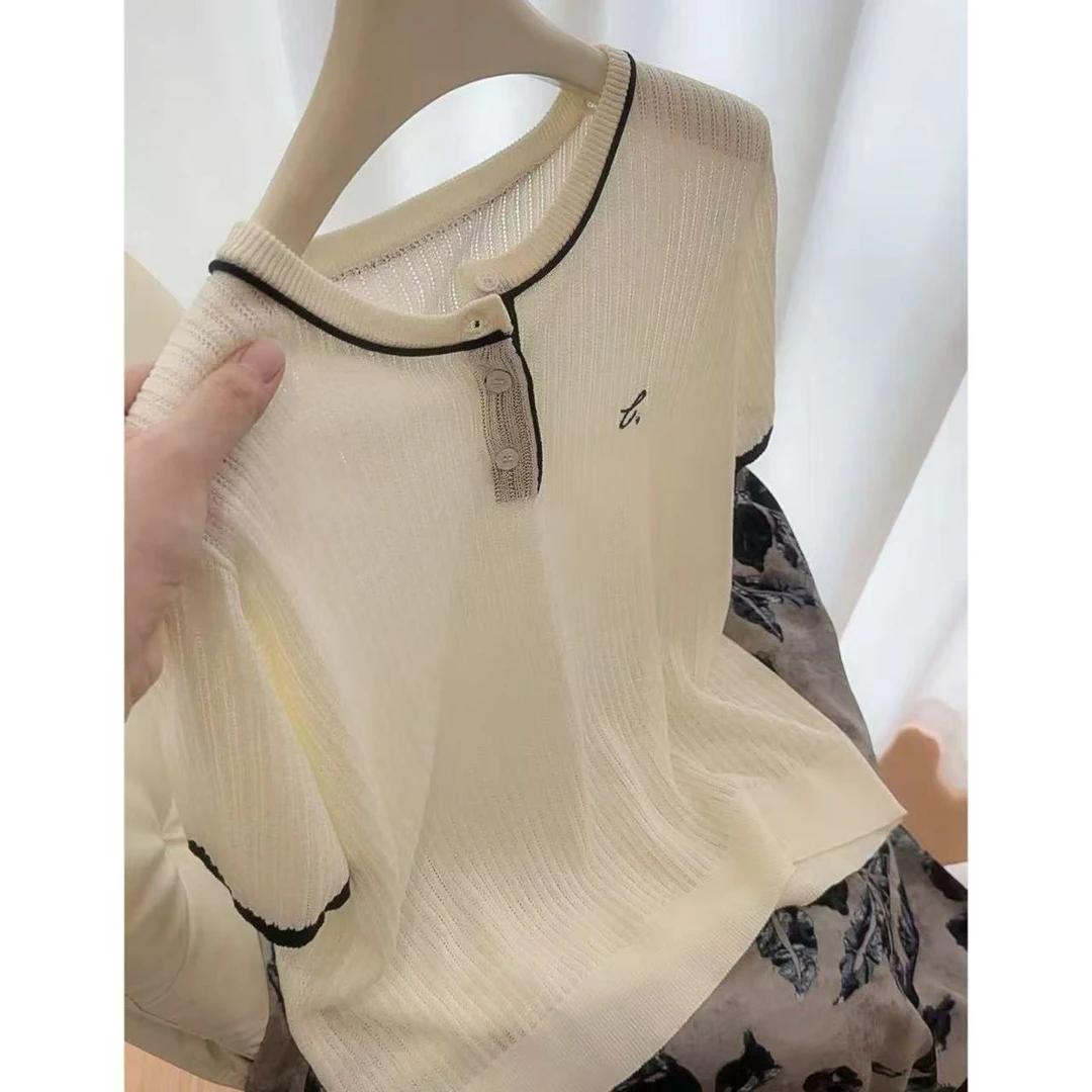 丽丽家~简约白短袖显瘦气质时尚百搭夏季圆领上衣