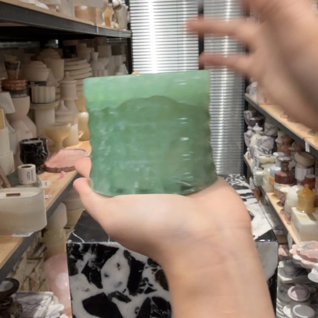 大理石R105。 带薪。