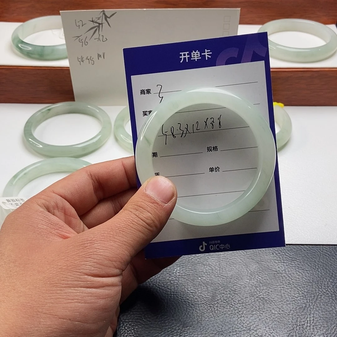 石英质玉手镯未镶嵌L**y3