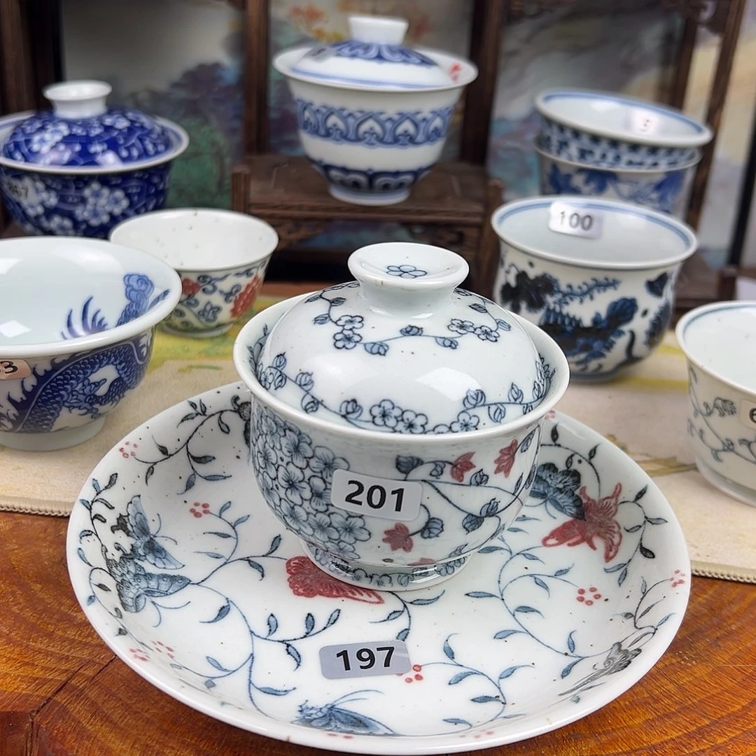 197/201。       盖碗壶承