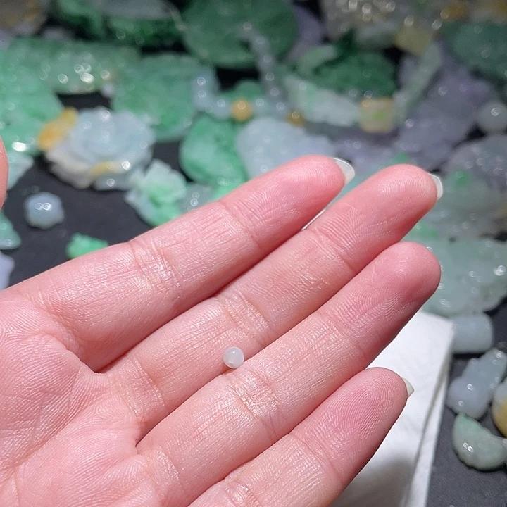 颈饰未镶嵌翡翠天****光天