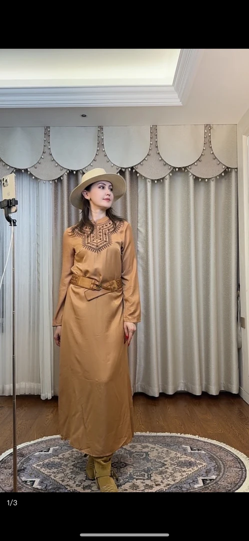 民族风服饰绣花连衣裙春夏复古连衣裙