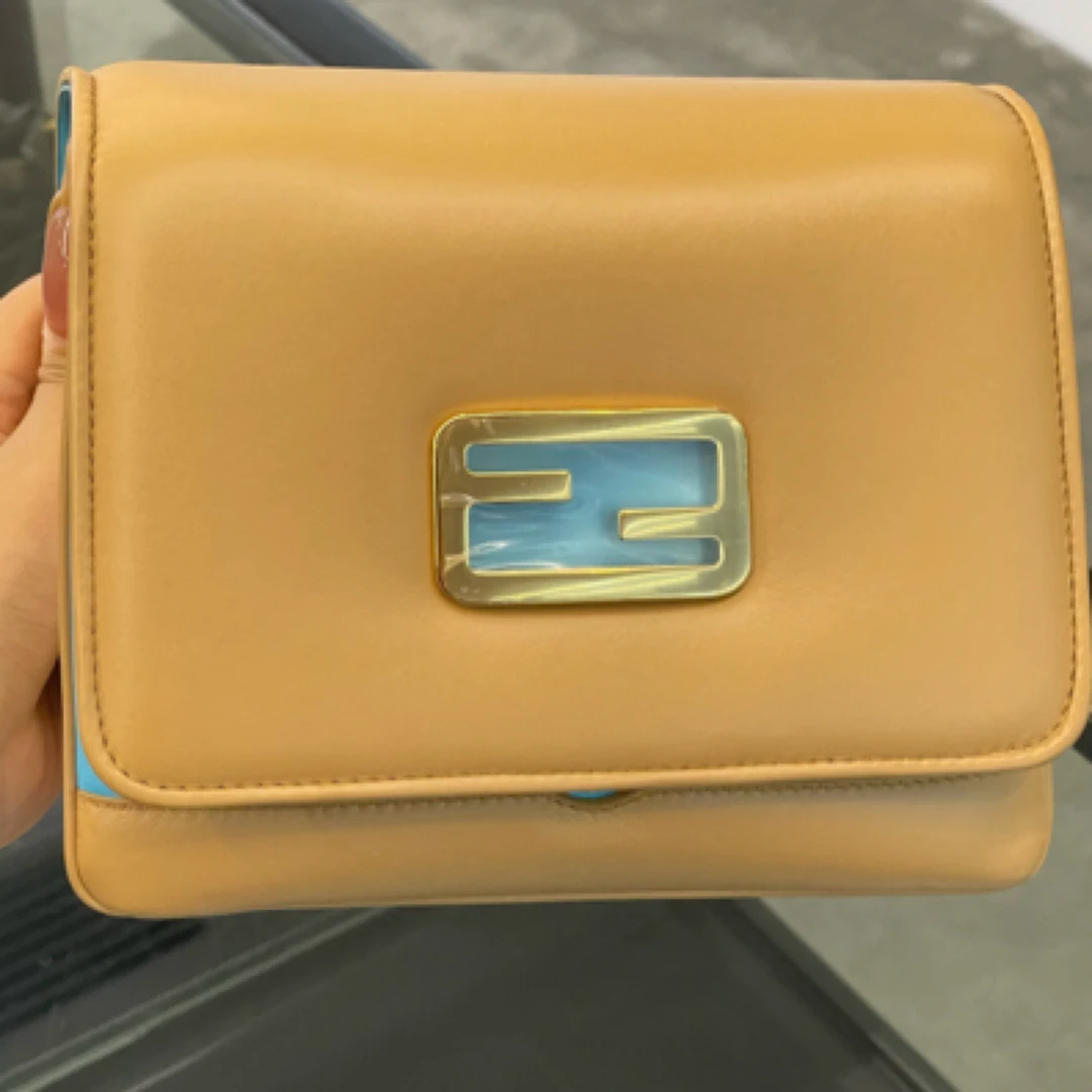 99新 FENDI/芬迪 时尚百搭女士风琴包