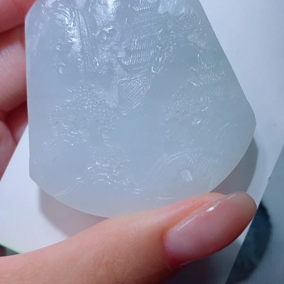 未镶嵌吊坠定制翡翠