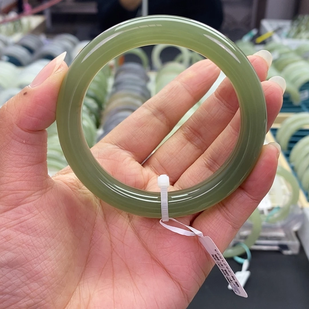 和田玉未镶嵌珠宝奇石和田玉手镯56.57