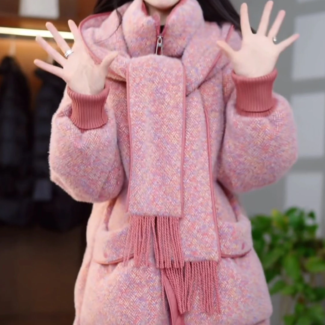 高级雪尔绒时尚2025冬季新款洋气鸭绒羽绒服围巾连帽保暖加厚外套