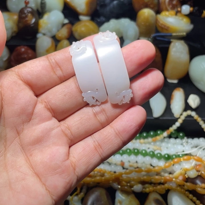 和田玉未镶嵌珠宝奇石亮*