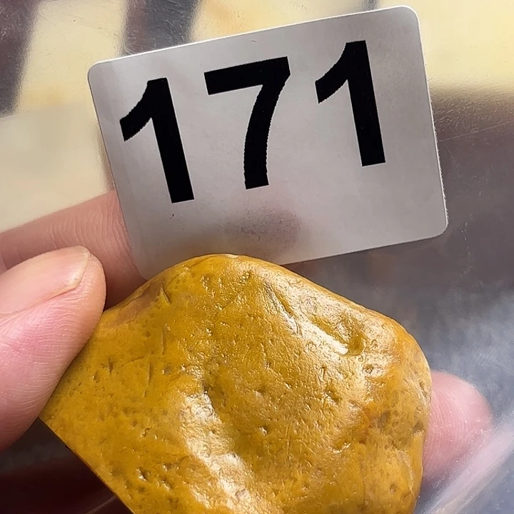 老挝石精美老挝田黄章