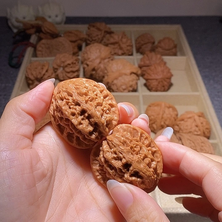 小***二把件文玩核桃观音肚