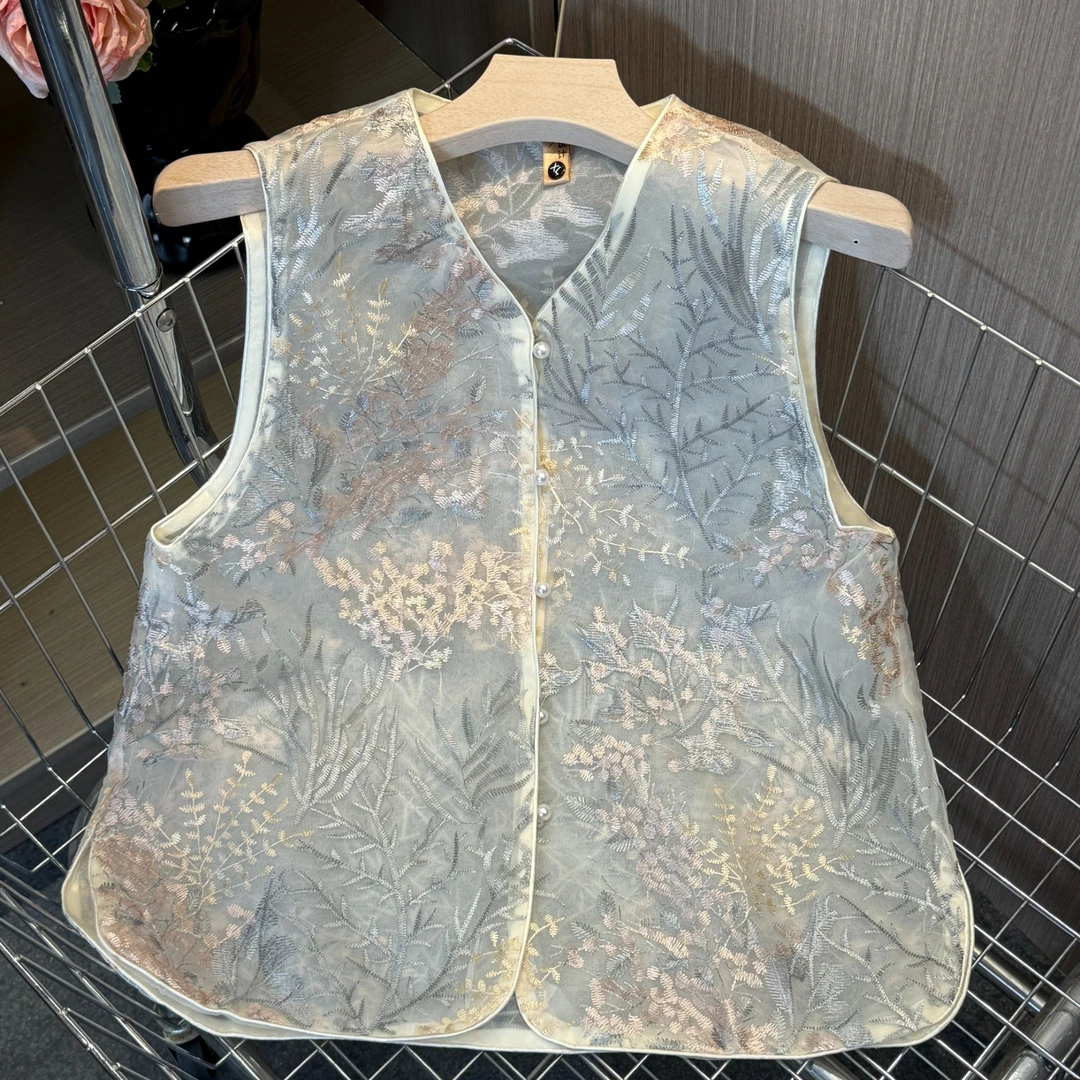 【无领买手店】2025轻奢优雅重工刺绣马甲女夏季薄款复古无袖气质