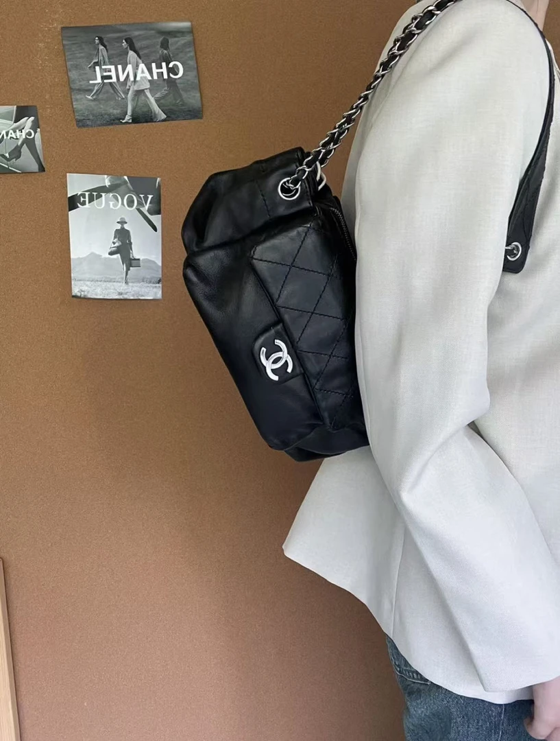 95新 Chanel/香奈儿  7461 Chanel 黑银风琴机车腋下包 10开