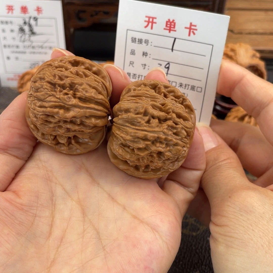 吊坠桃核文玩核桃
