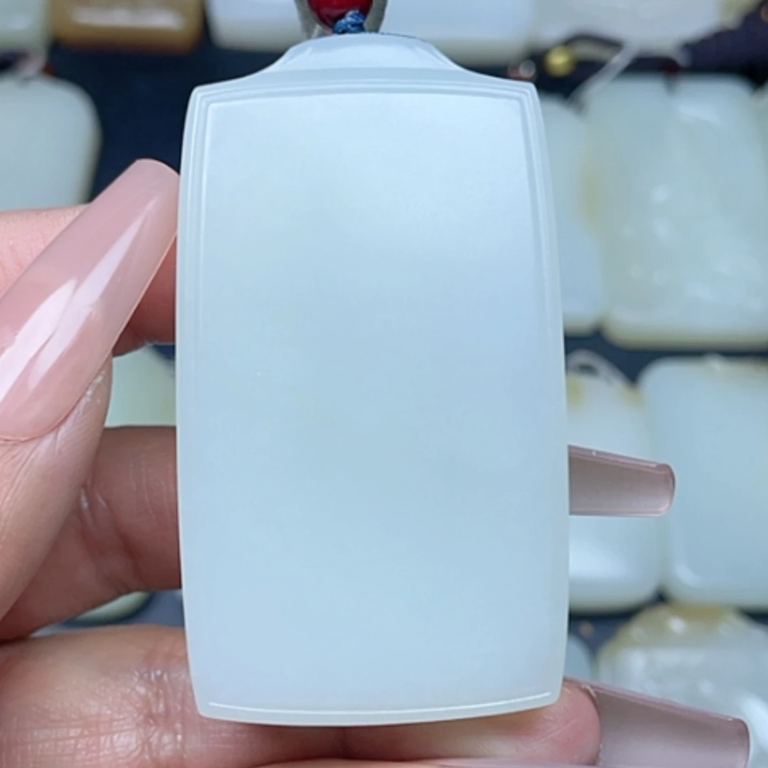 【闪购商品】颈饰未镶嵌和田玉