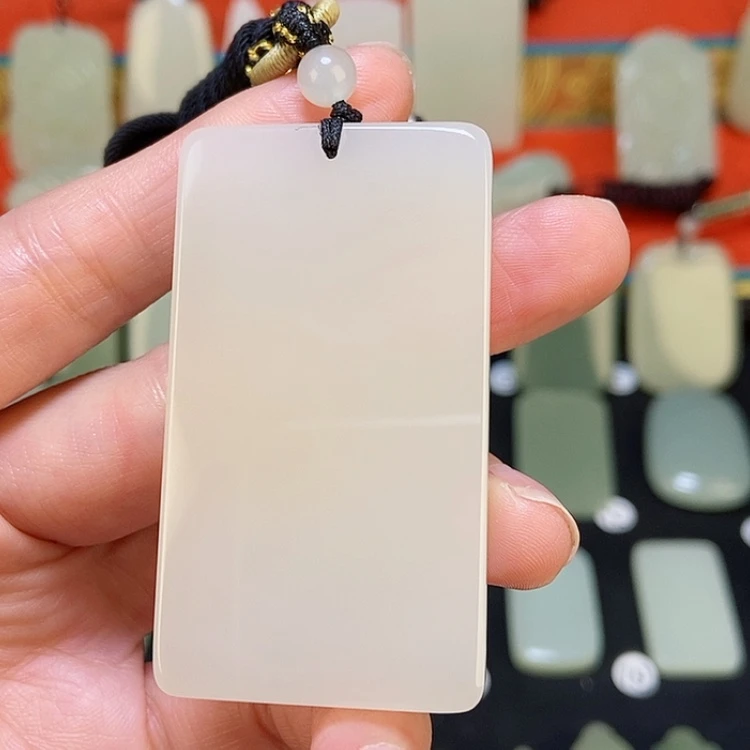 【闪购商品】颈饰未镶嵌和田玉