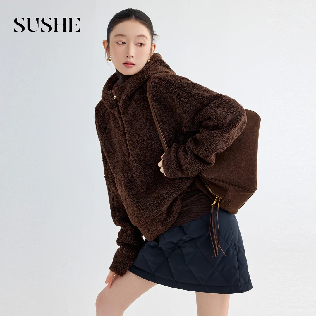 束皙SUSHE 茸绪 户外休闲 环保羊羔毛连帽立领保暖套头卫衣短外套