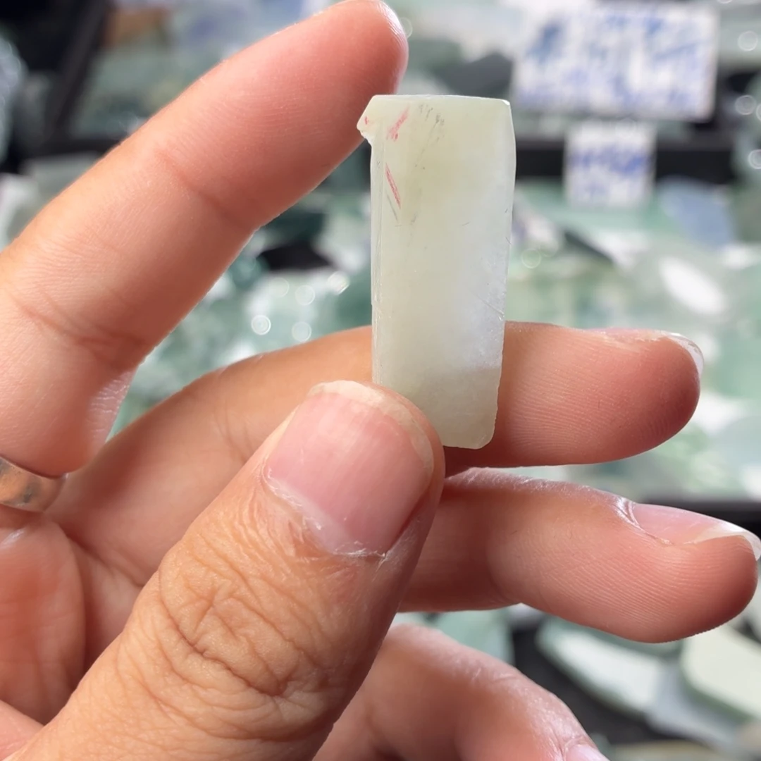 定制翡翠未镶嵌天然缅甸翡翠a货糯冰淡黄片料